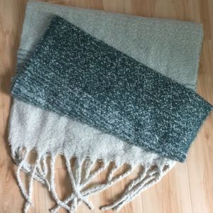 NWOT Teal ombré wrap